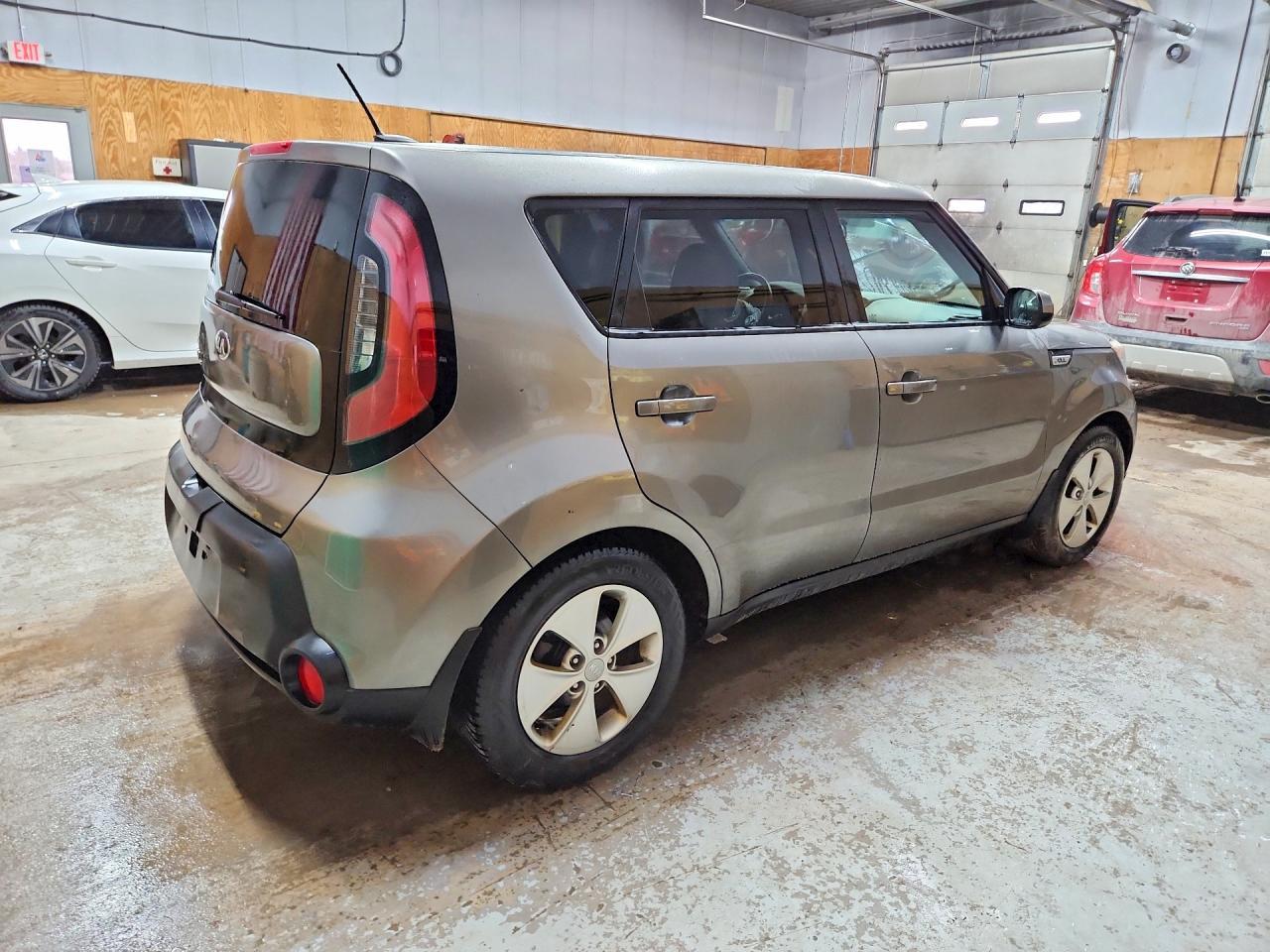 2016 Kia Soul Base - Фото 3