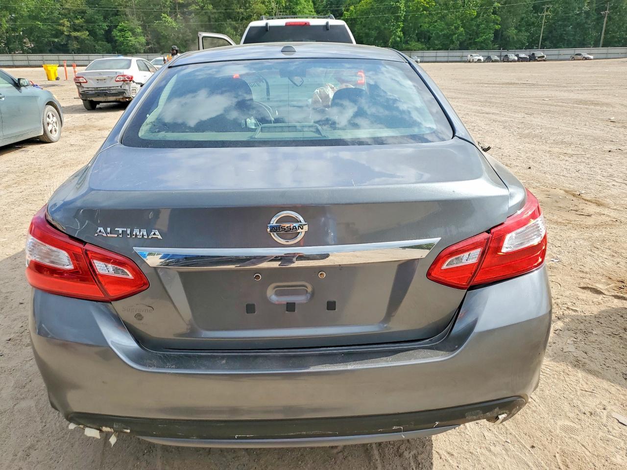2018 Nissan Altima - Фото 6