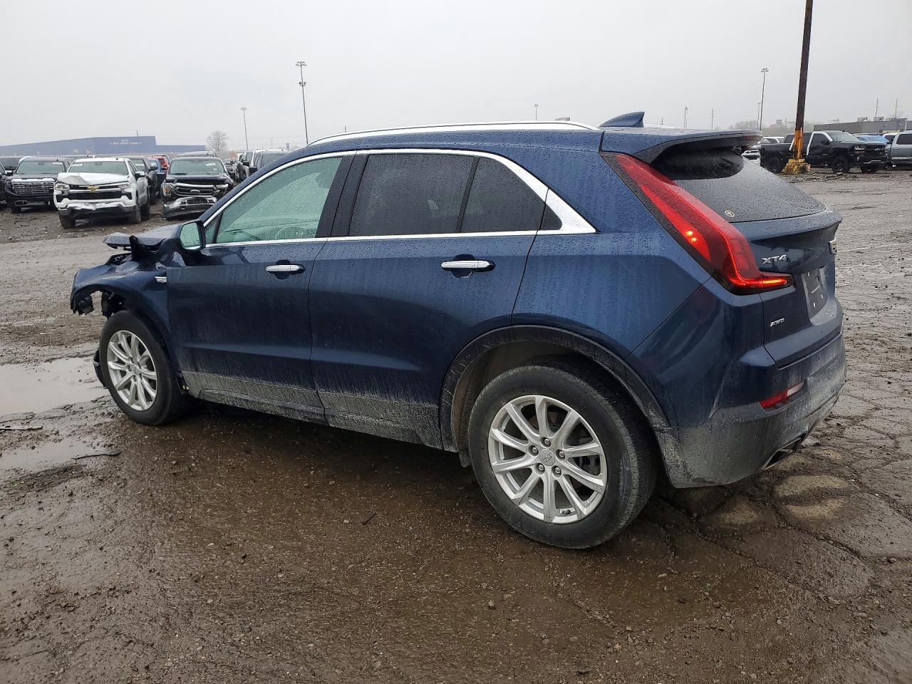 2020 Cadillac Xt4 - Image 2