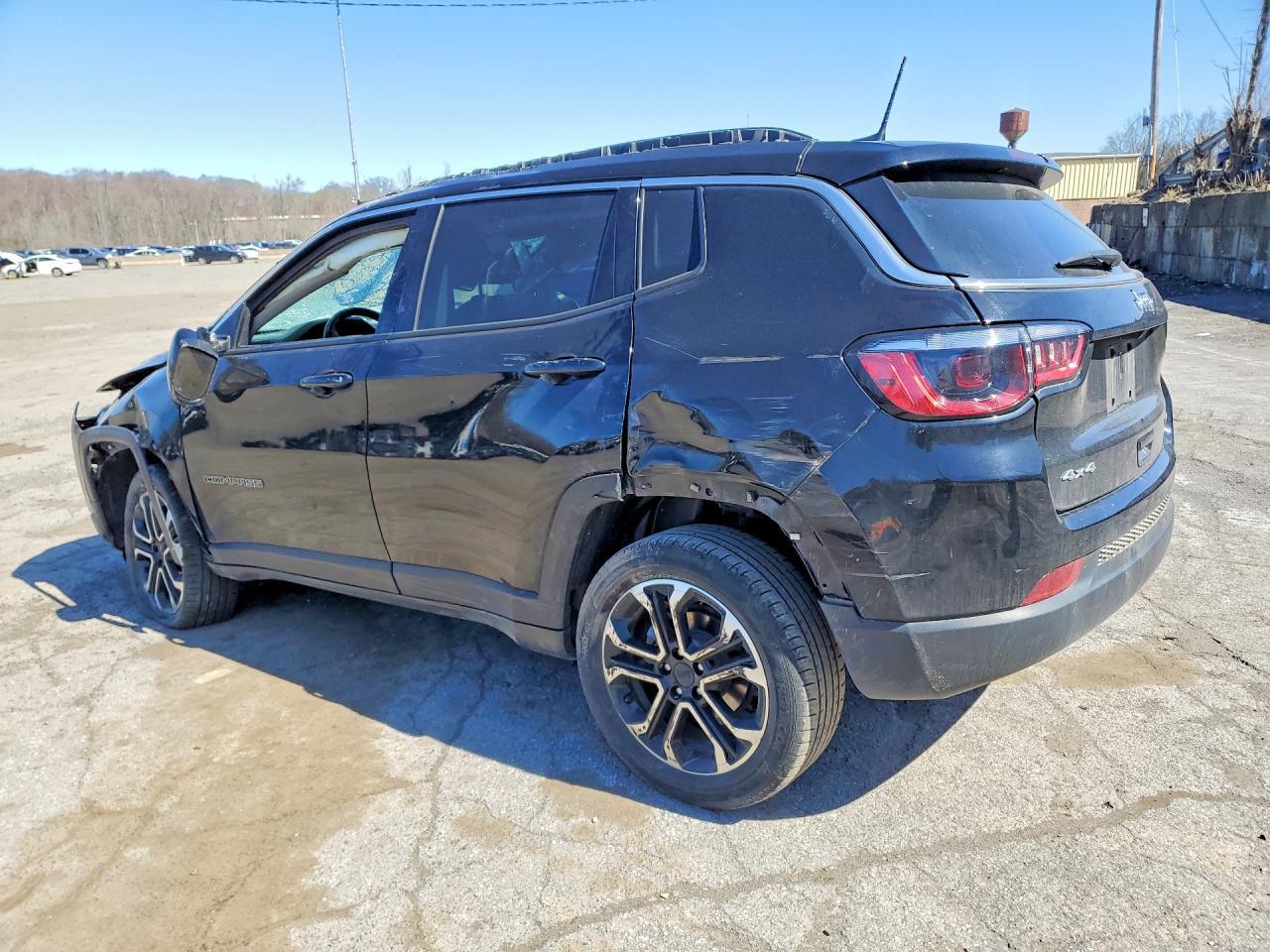2022 Jeep Compass Limited - Фото 2