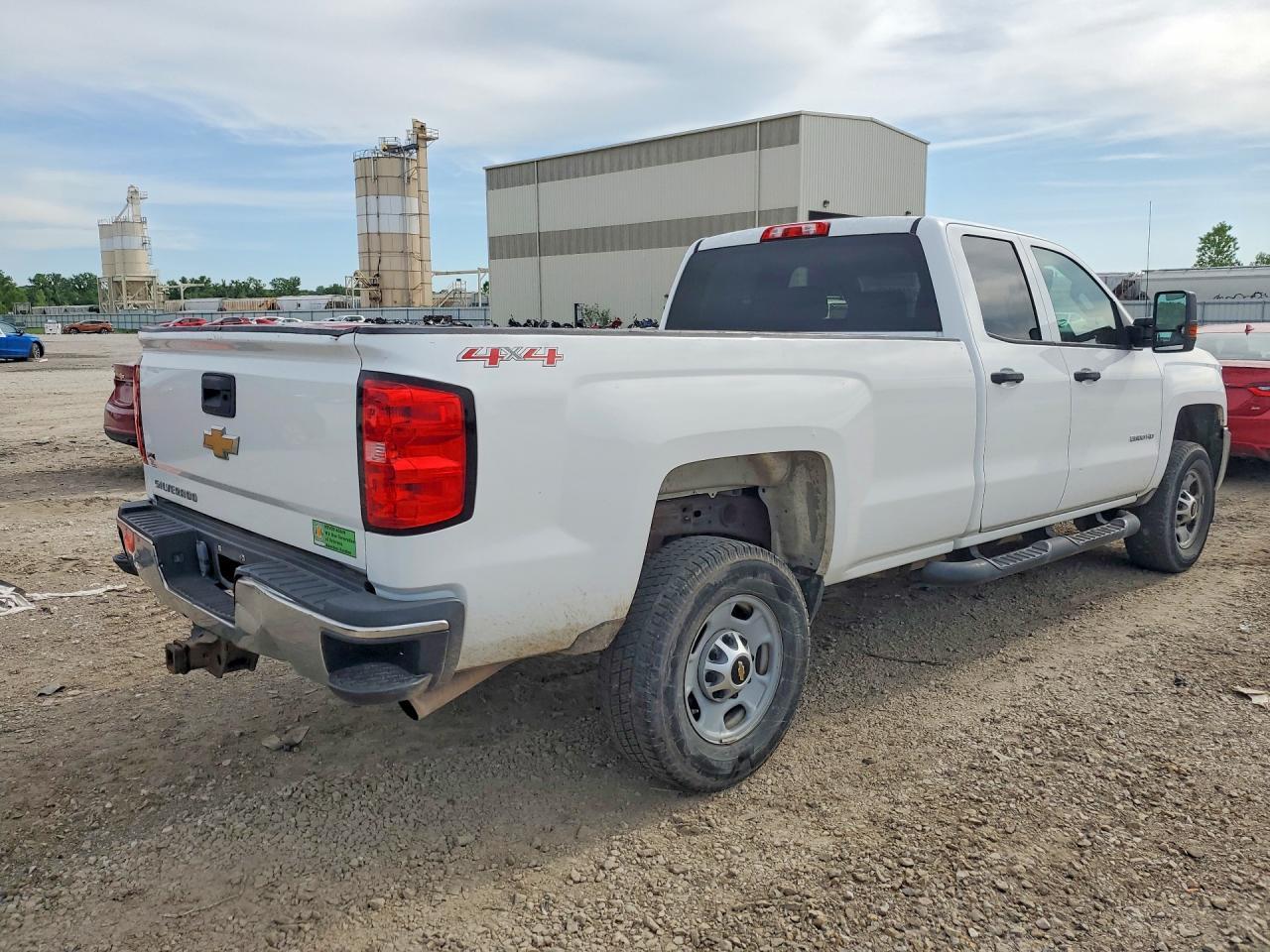 2015 Chevrolet Silverado K2500 Heavy Duty - Фото 3
