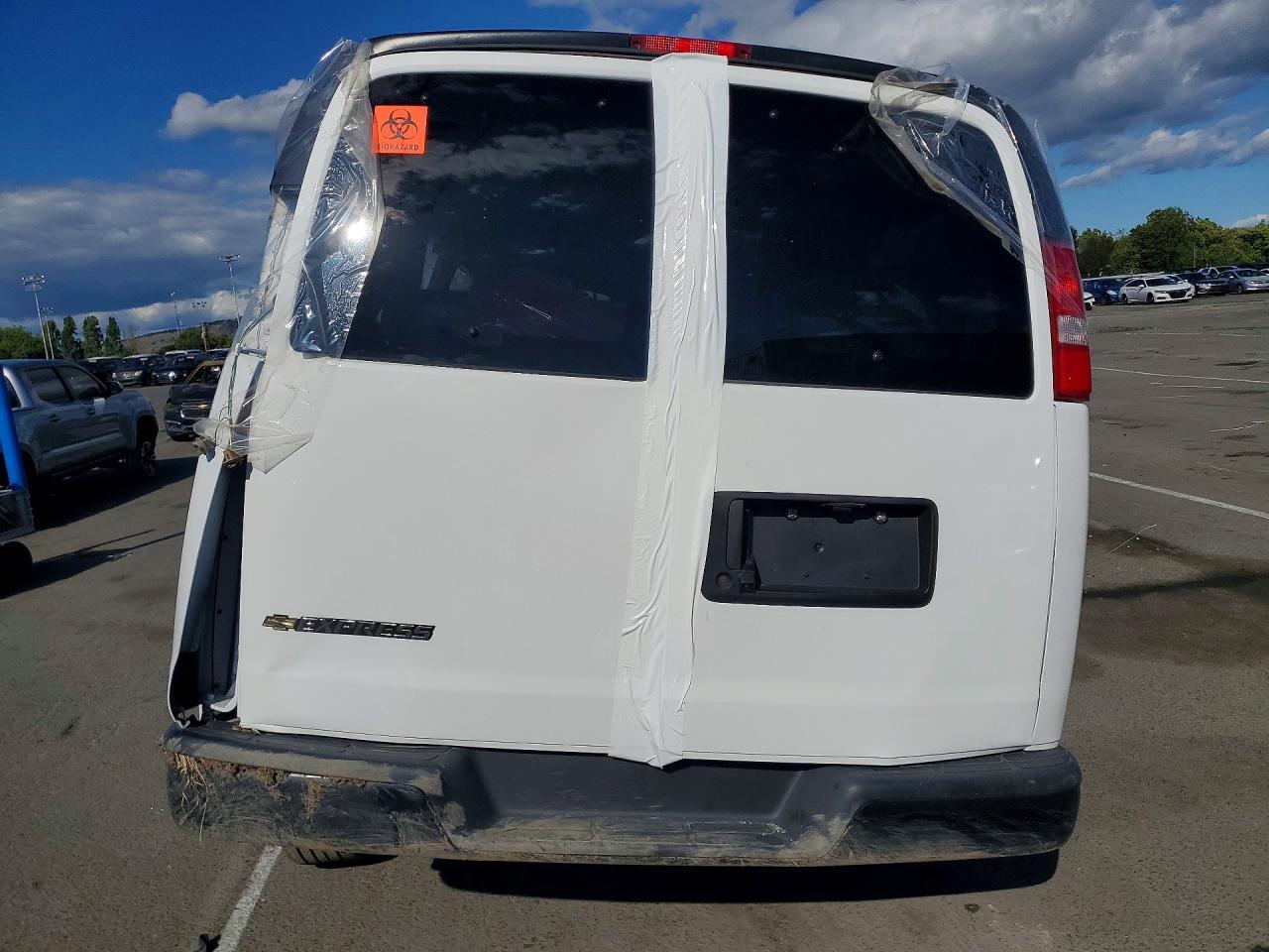 2025 Chevrolet Express G2500 Ls Passenger Van - Фото 6