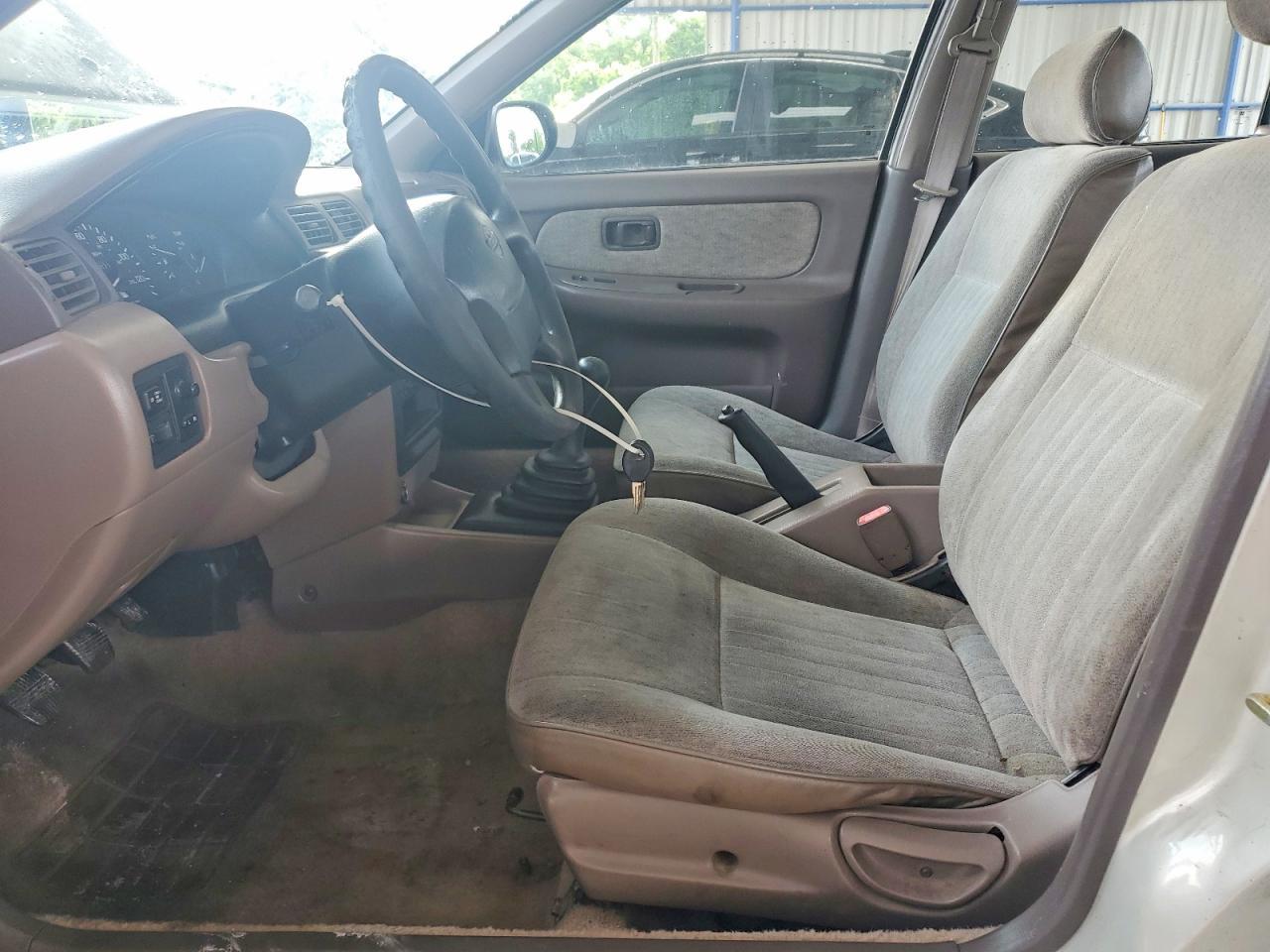 1997 Nissan Sentra Base - Фото 7