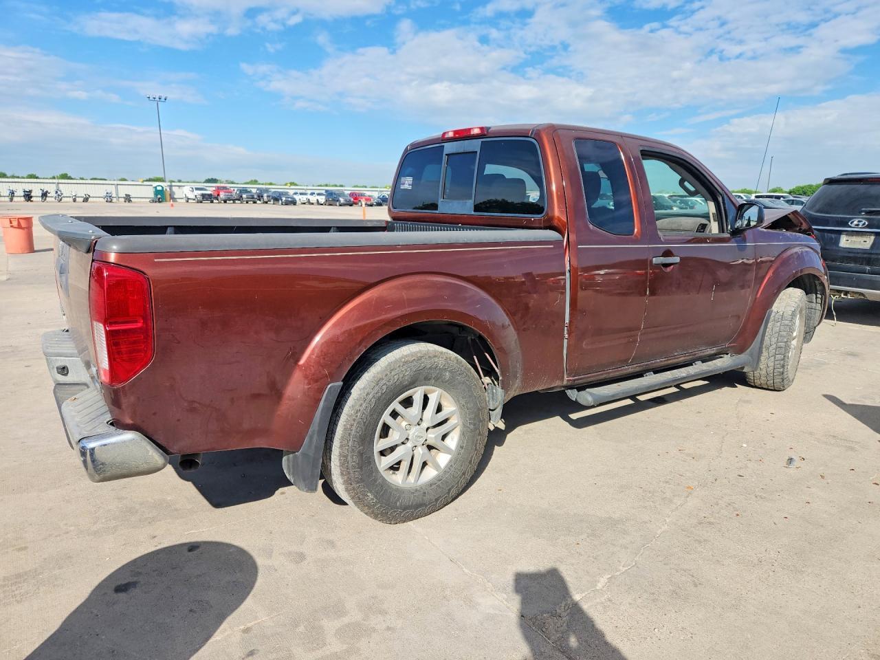 2017 Nissan Frontier - Фото 3