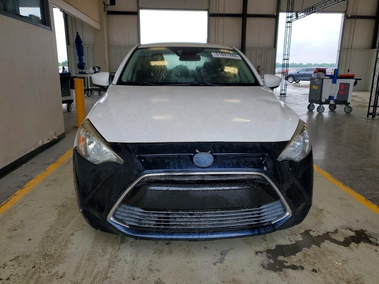2018 Toyota Yaris Ia Base - Image 5
