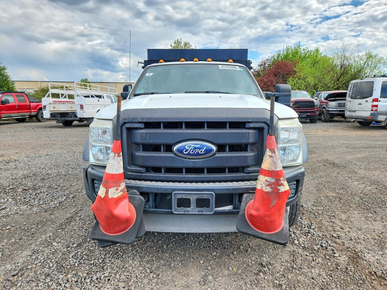 2011 Ford F450 Super Duty Flatbed Truck - Фото 5