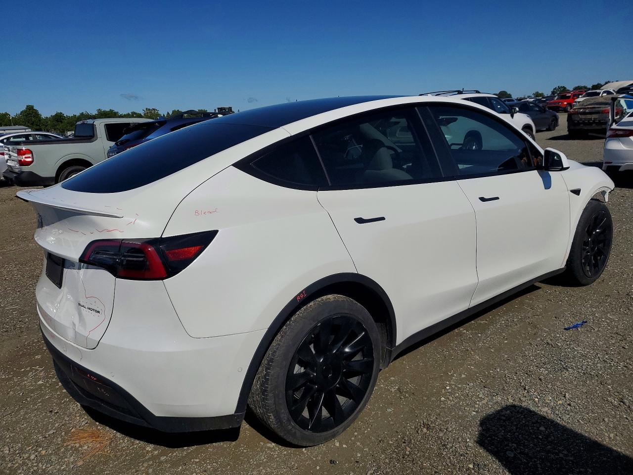 2022 Tesla Model Y - Image 3