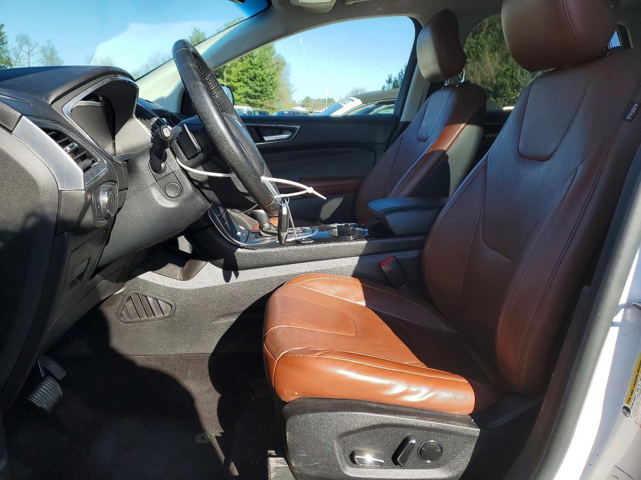 2016 Ford Edge Titanium - Image 7