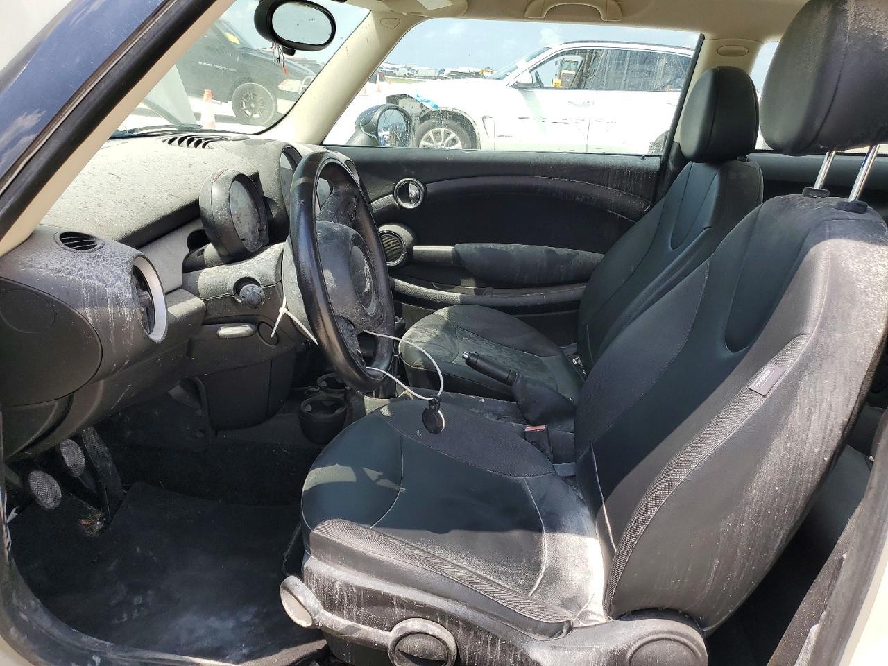 2013 Mini Cooper - Image 7