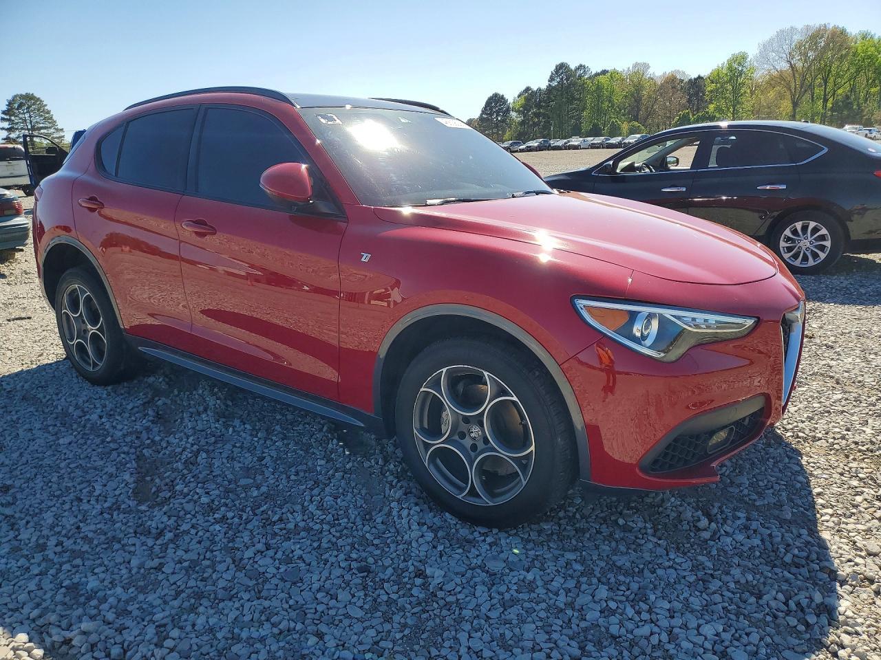 2022 Alfa Romeo Stelvio Ti - Image 4