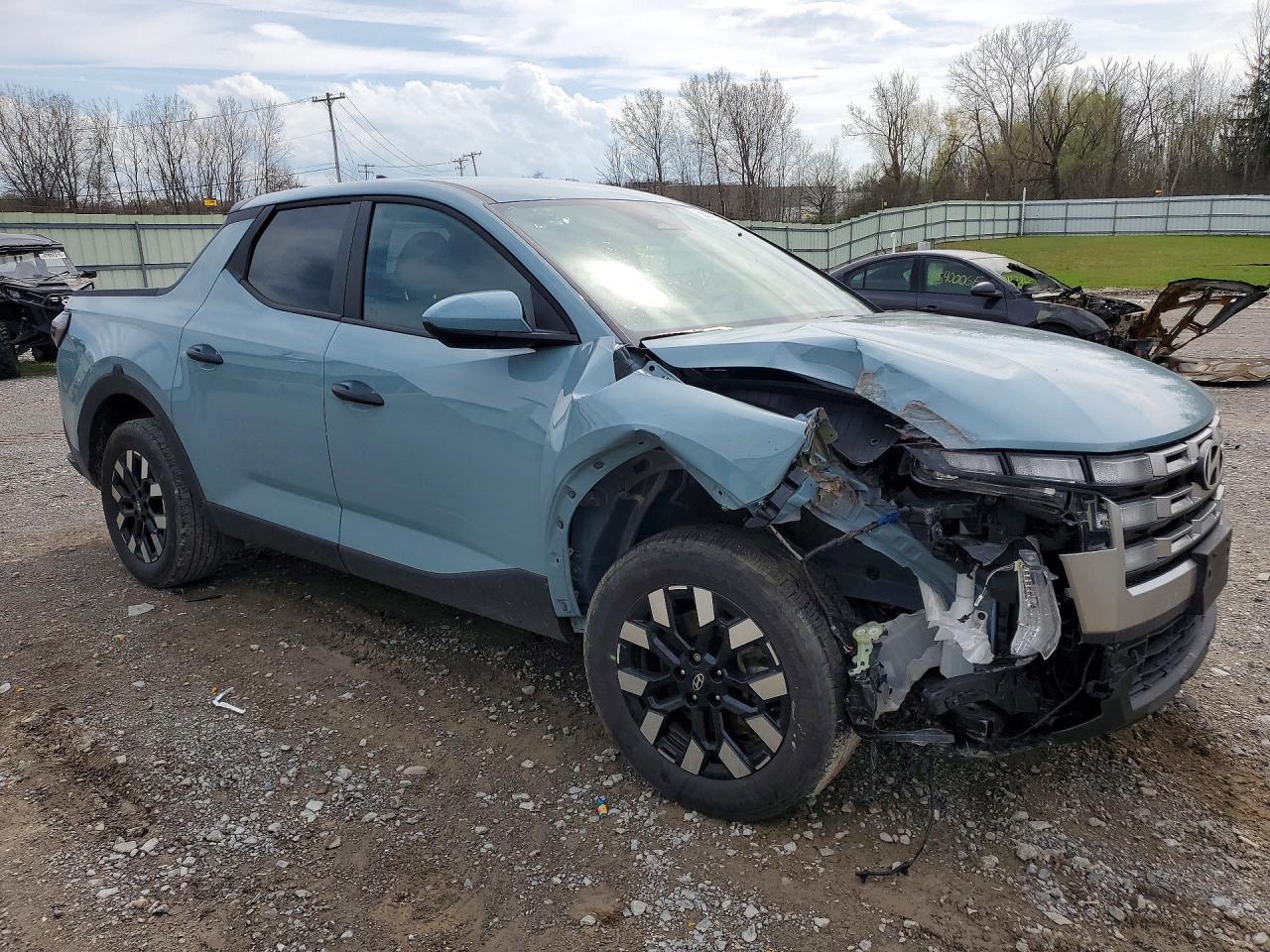 2025 Hyundai Santa Cruz Se - Image 4