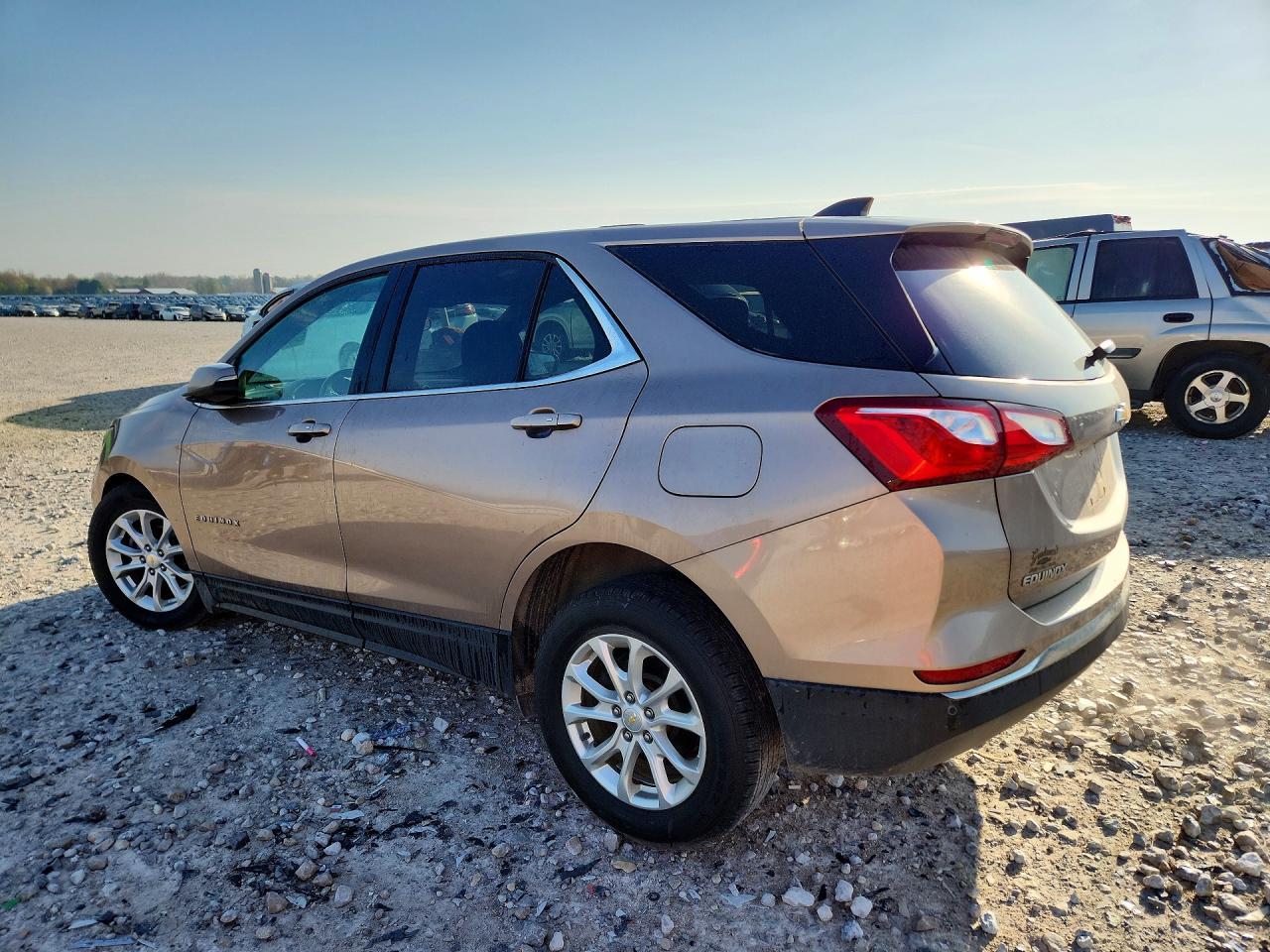 2019 Chevrolet Equinox Lt - Фото 2