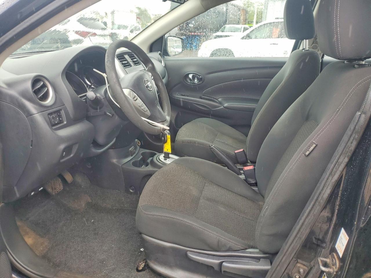 2018 Nissan Versa Sv - Image 7