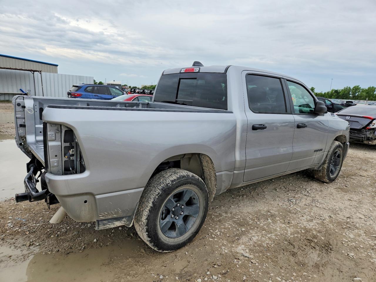 2025 Ram 1500 Tradesman - Фото 3