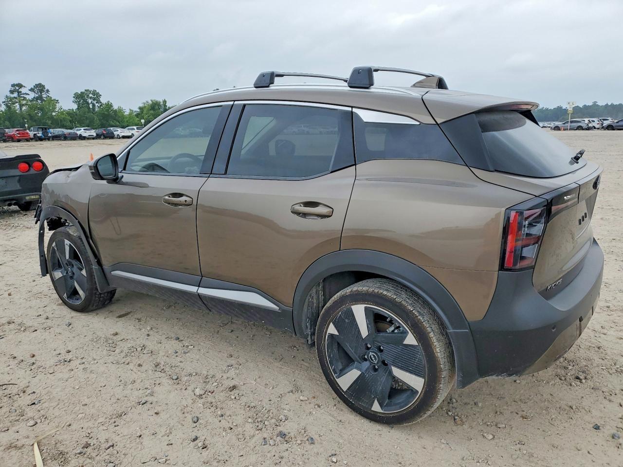 2025 Nissan Kicks Sr - Фото 2