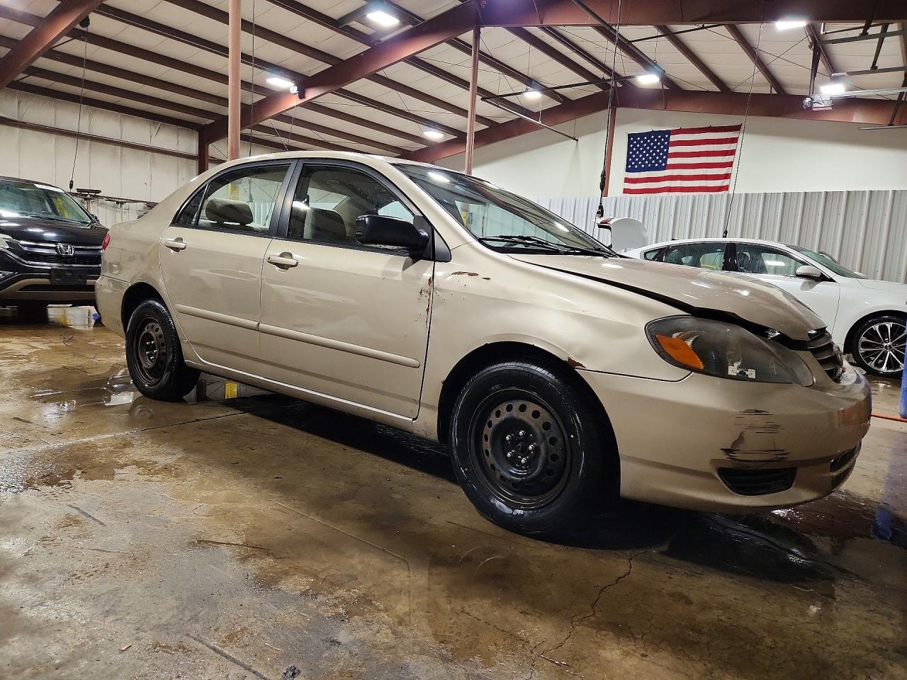 2004 Toyota Corolla Le - Image 4