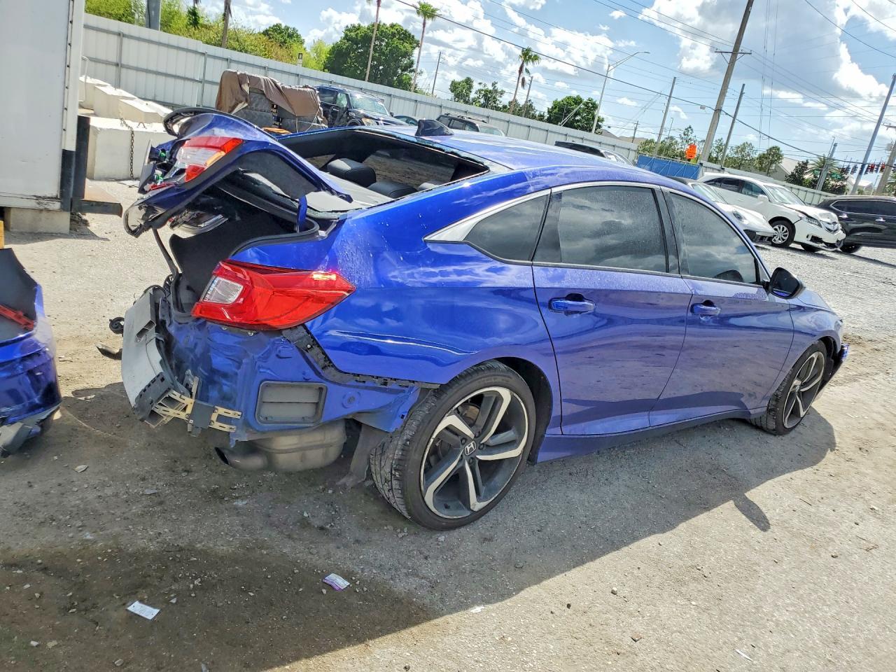 2022 Honda Accord Sport - Фото 3