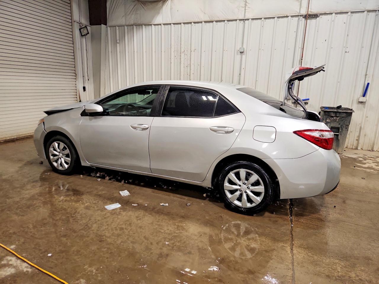 2014 Toyota Corolla Le - Фото 2