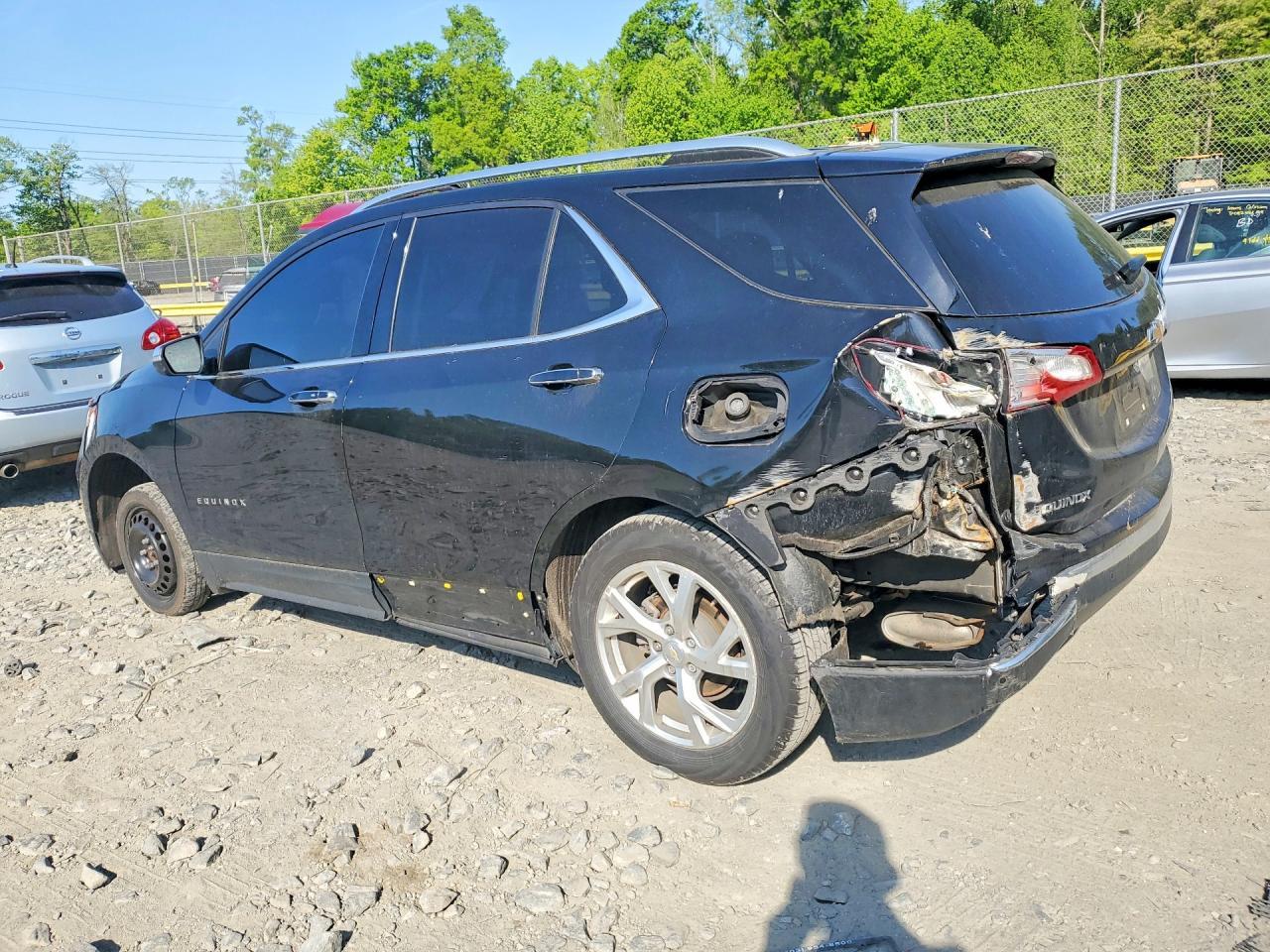 2021 Chevrolet Equinox Premier - Image 2