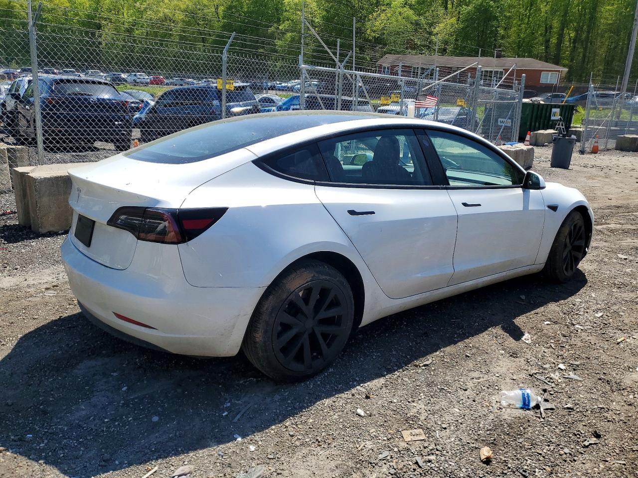 2023 Tesla 3 - Фото 3