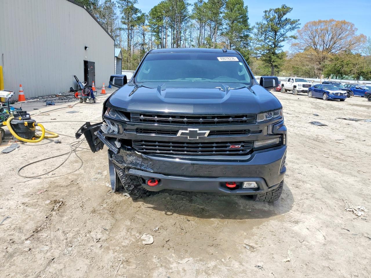 2019 Chevrolet Silverado K1500 Lt Trail Boss - Image 5