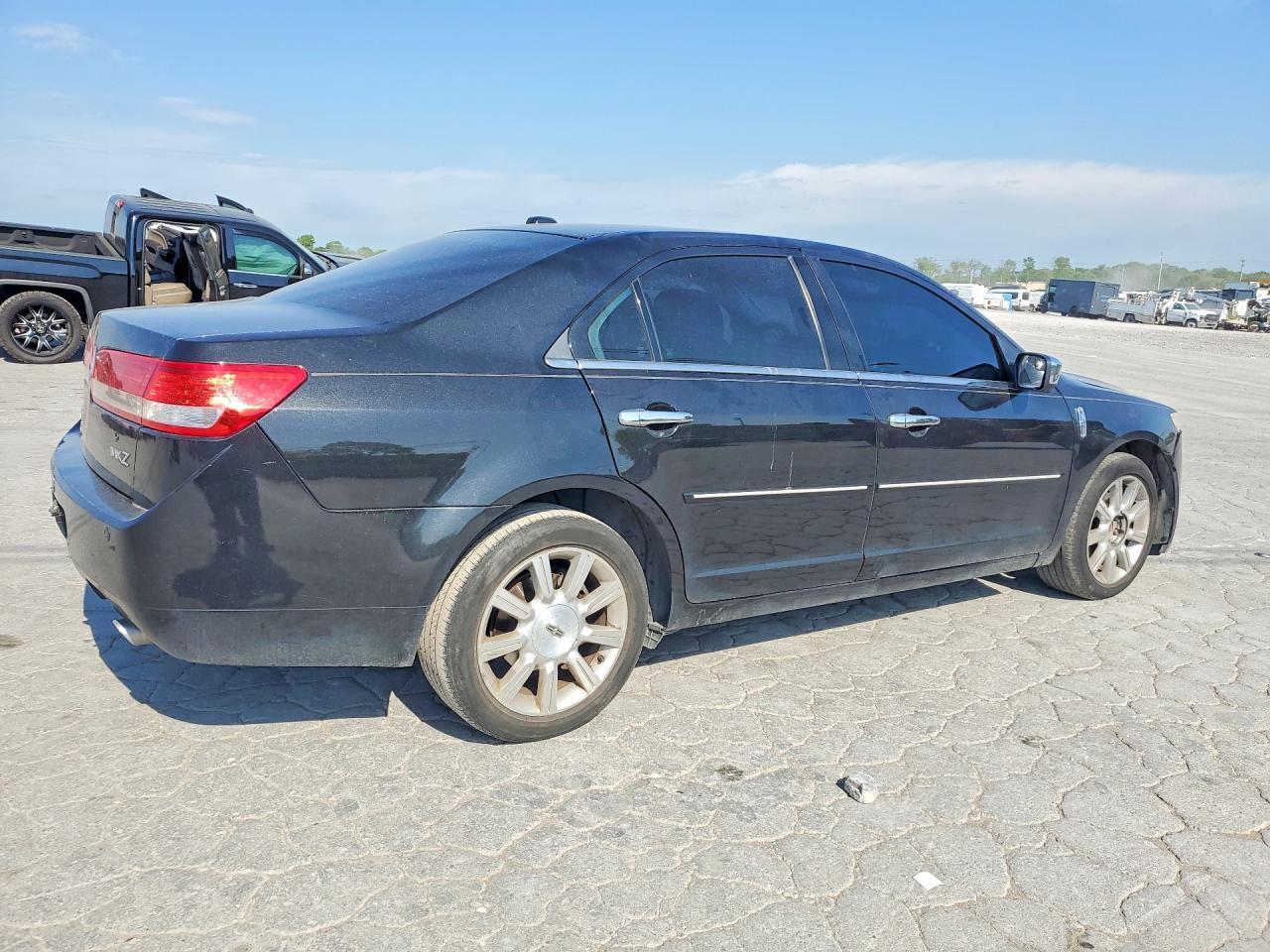 2011 Lincoln Mkz - Image 3