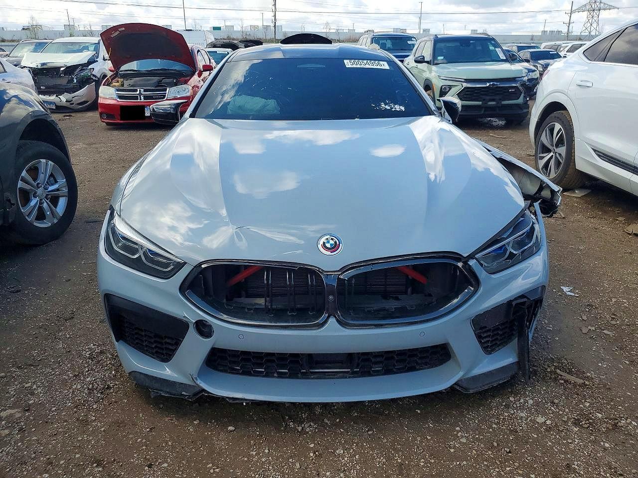 2023 BMW M8 - Фото 5