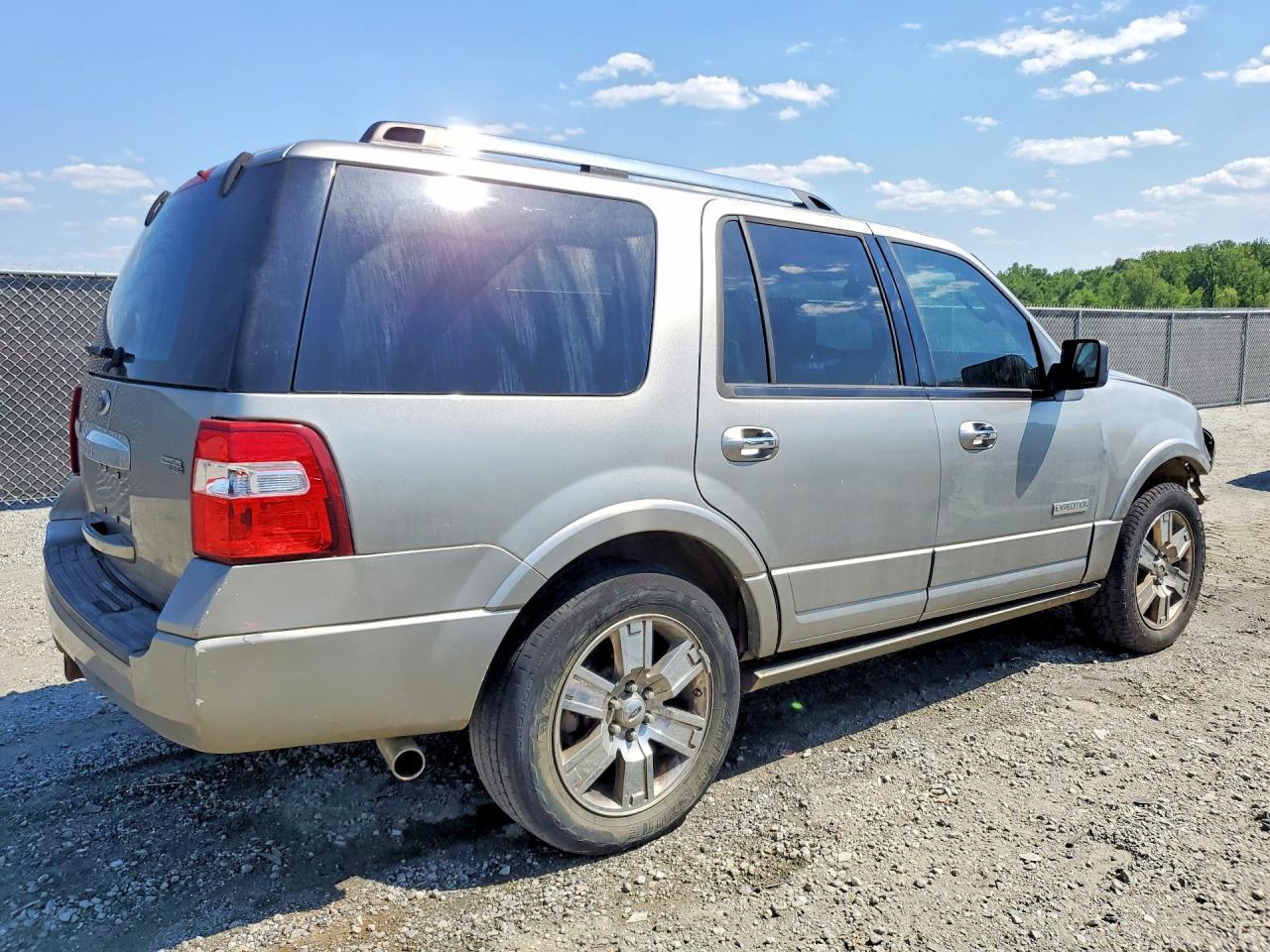 2008 Ford Expedition Limited - Image 3