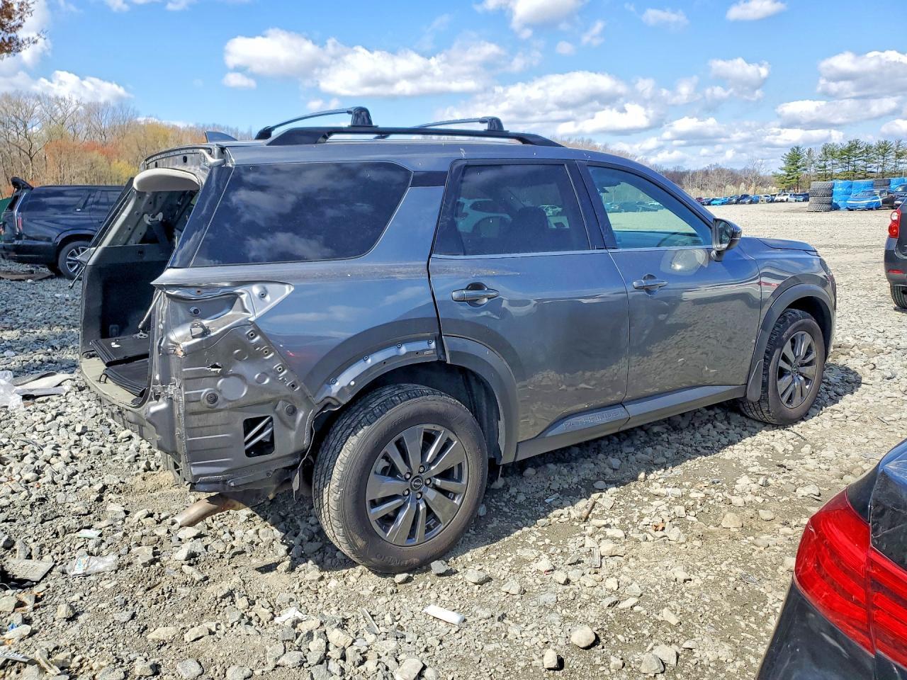2024 Nissan Pathfinder Sv - Фото 3