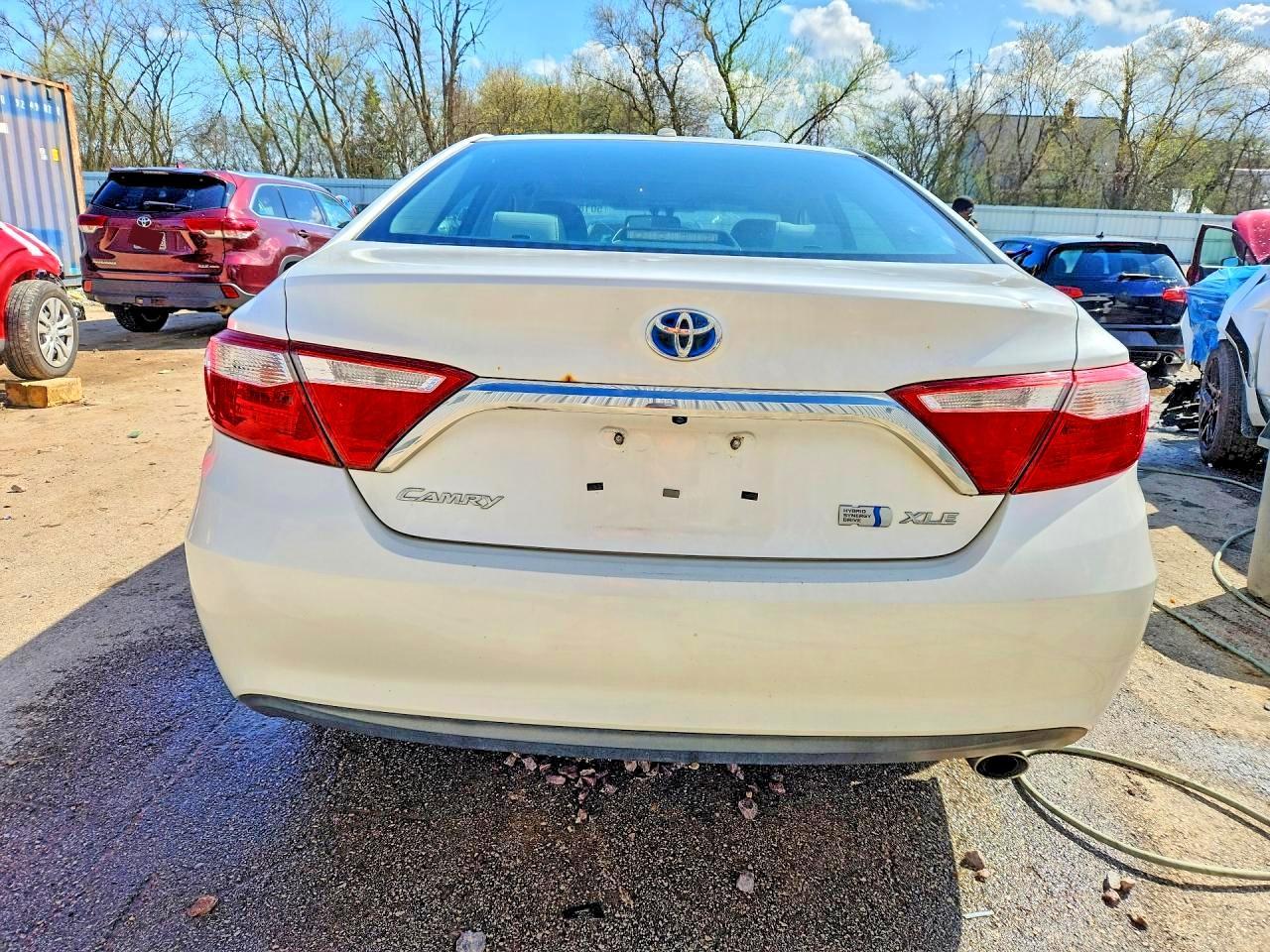 2015 Toyota Camry Hybrid Xle - Фото 6
