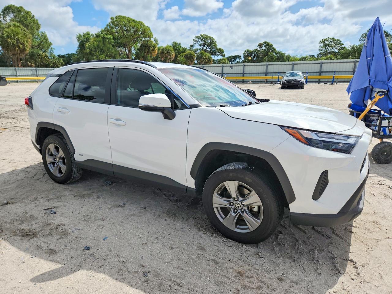 2024 Toyota Rav4 Hybrid Xle - Фото 4