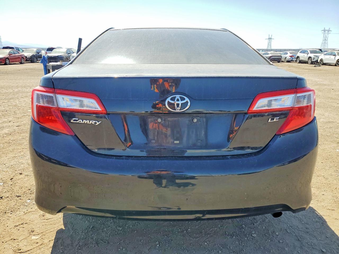 2013 Toyota Camry L - Фото 6