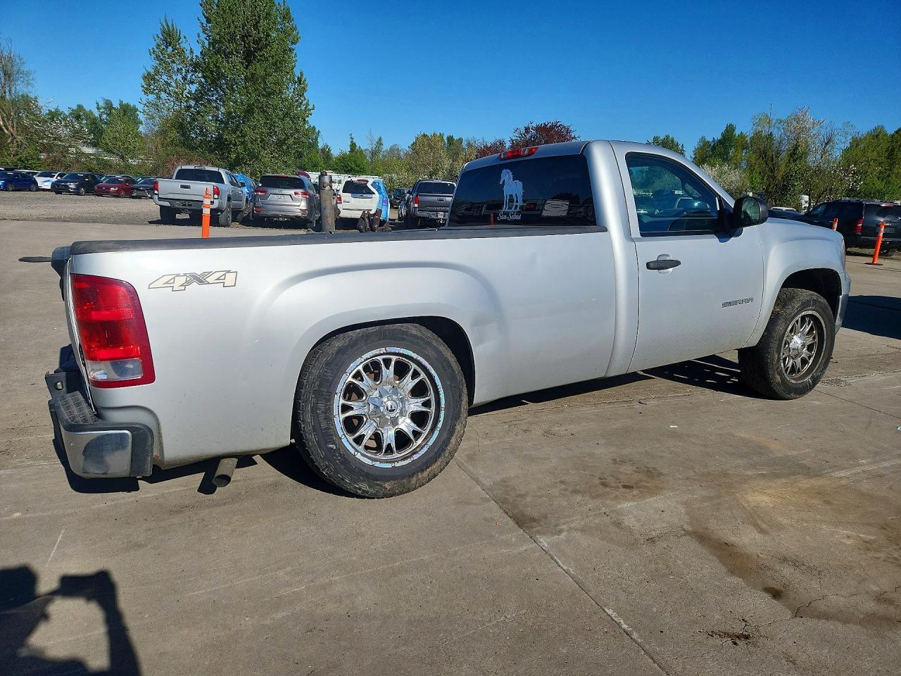 2013 GMC Sierra K1500 - Image 3