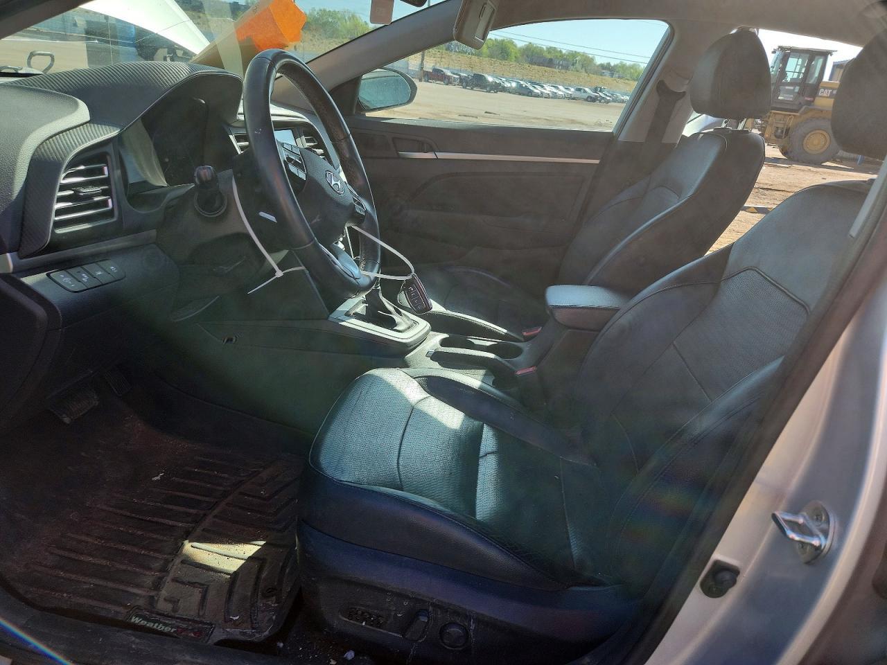 2020 Hyundai Elantra Limited - Фото 7