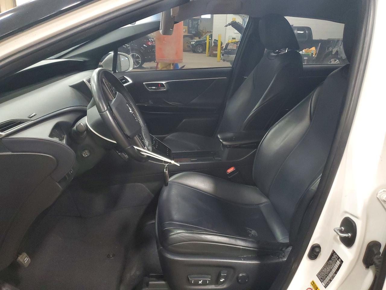 2017 Toyota Mirai Base - Фото 7