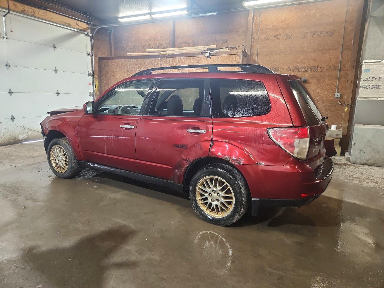 2010 Subaru Forester 2.5X Premium - Фото 2