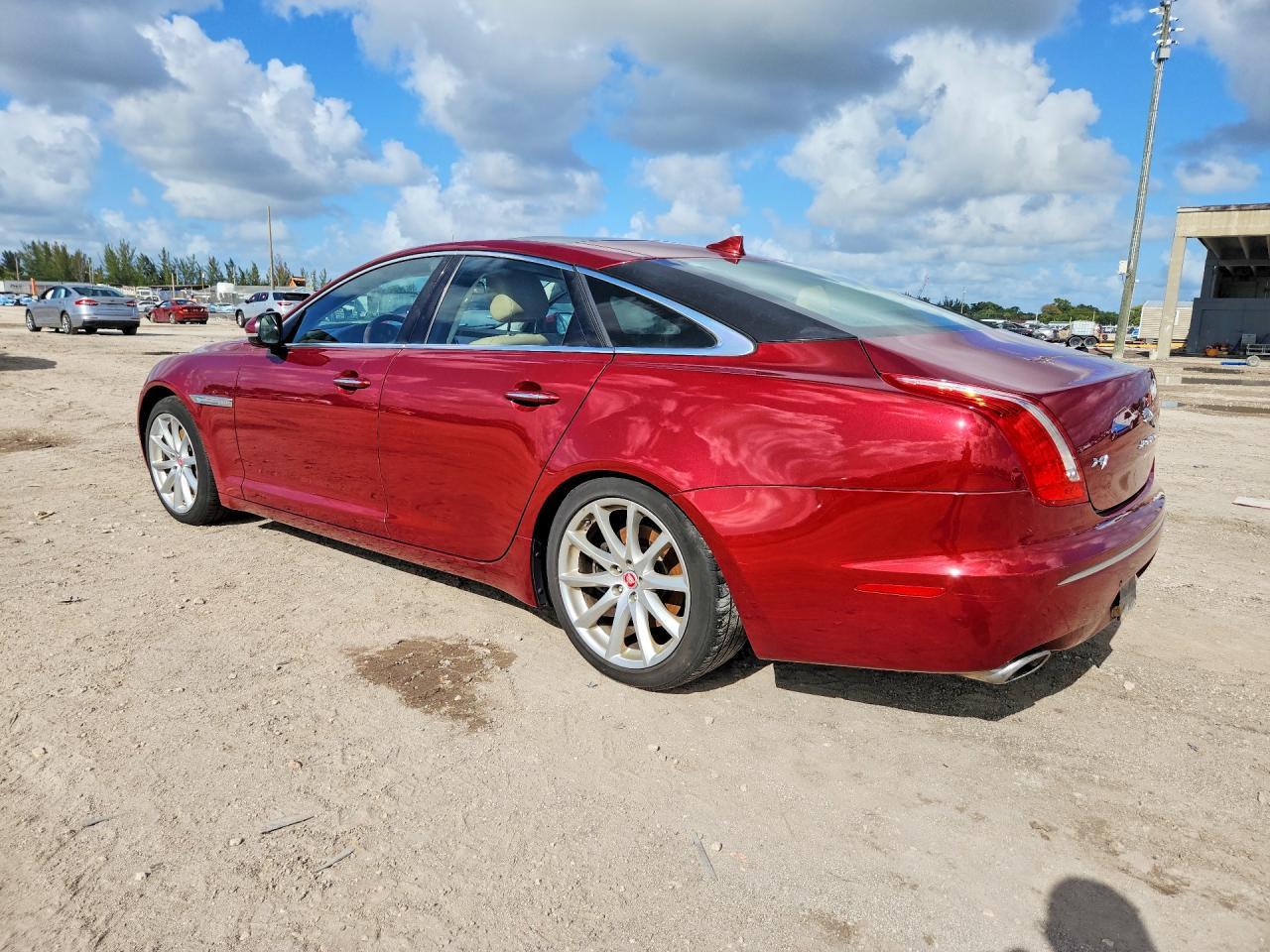 2014 Jaguar Xj - Фото 2