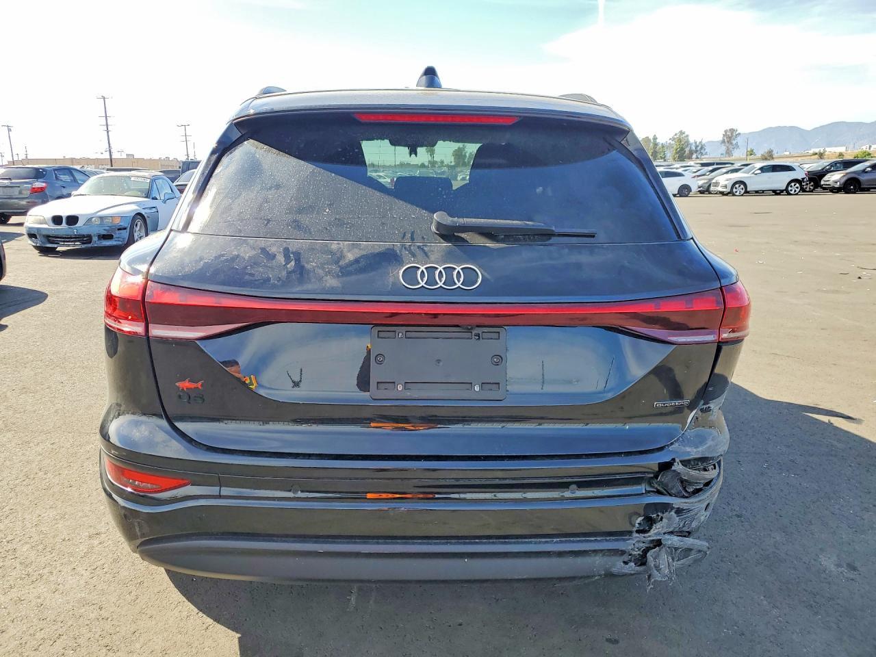 2025 Audi Q6 E-Tron Premium Plus - Фото 6