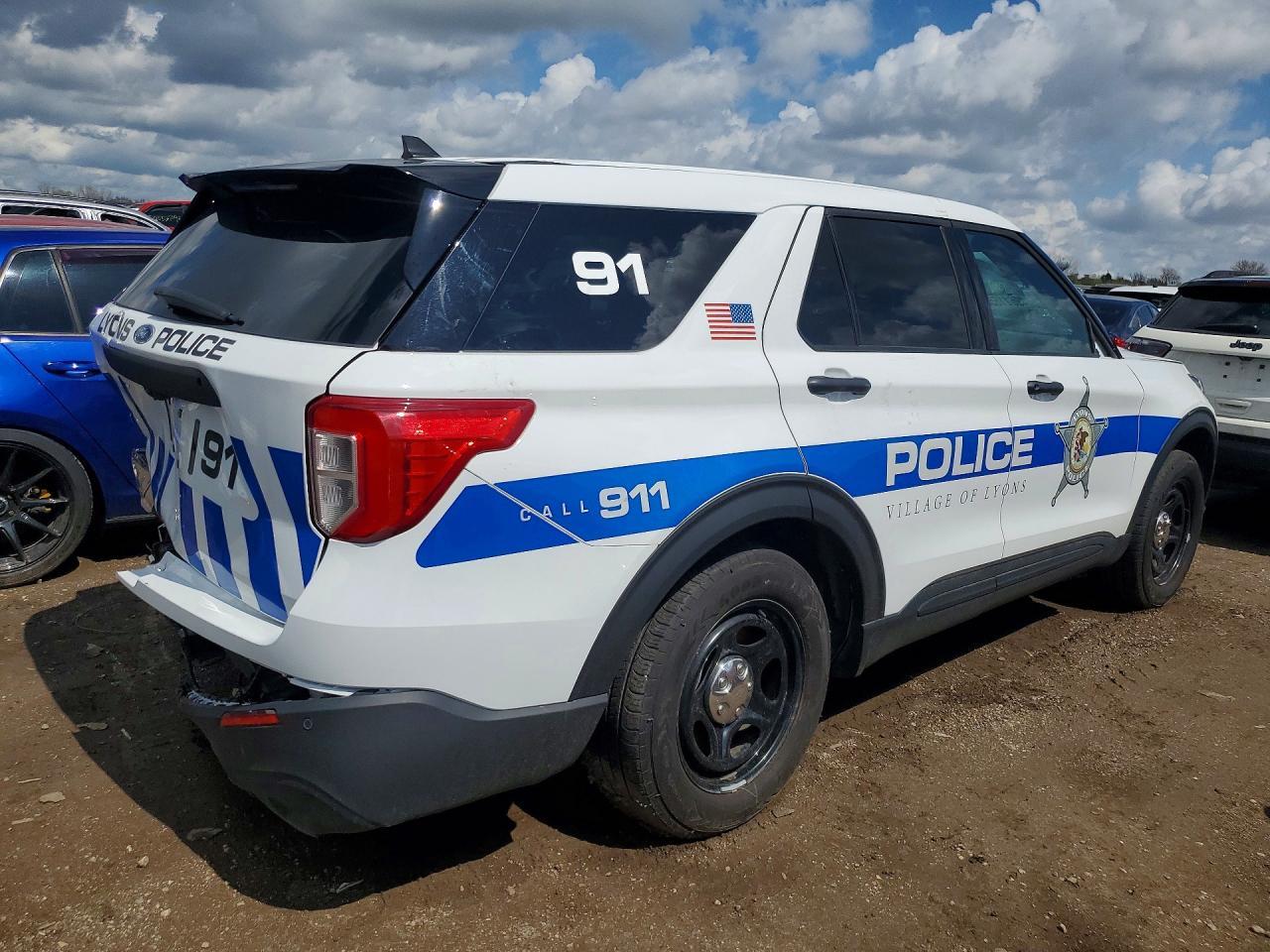 2022 Ford Explorer Police Interceptor - Image 3