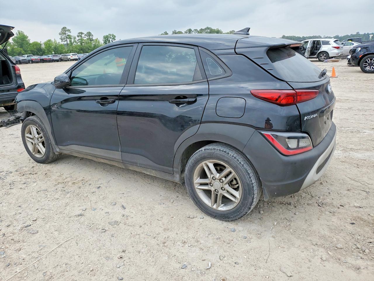 2023 Hyundai Kona Se - Фото 2