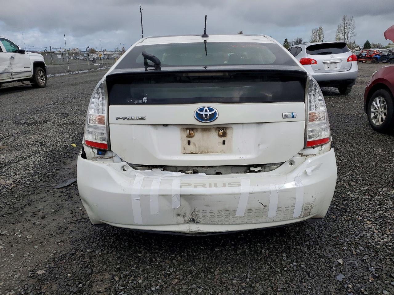 2010 Toyota Prius Iv - Фото 6