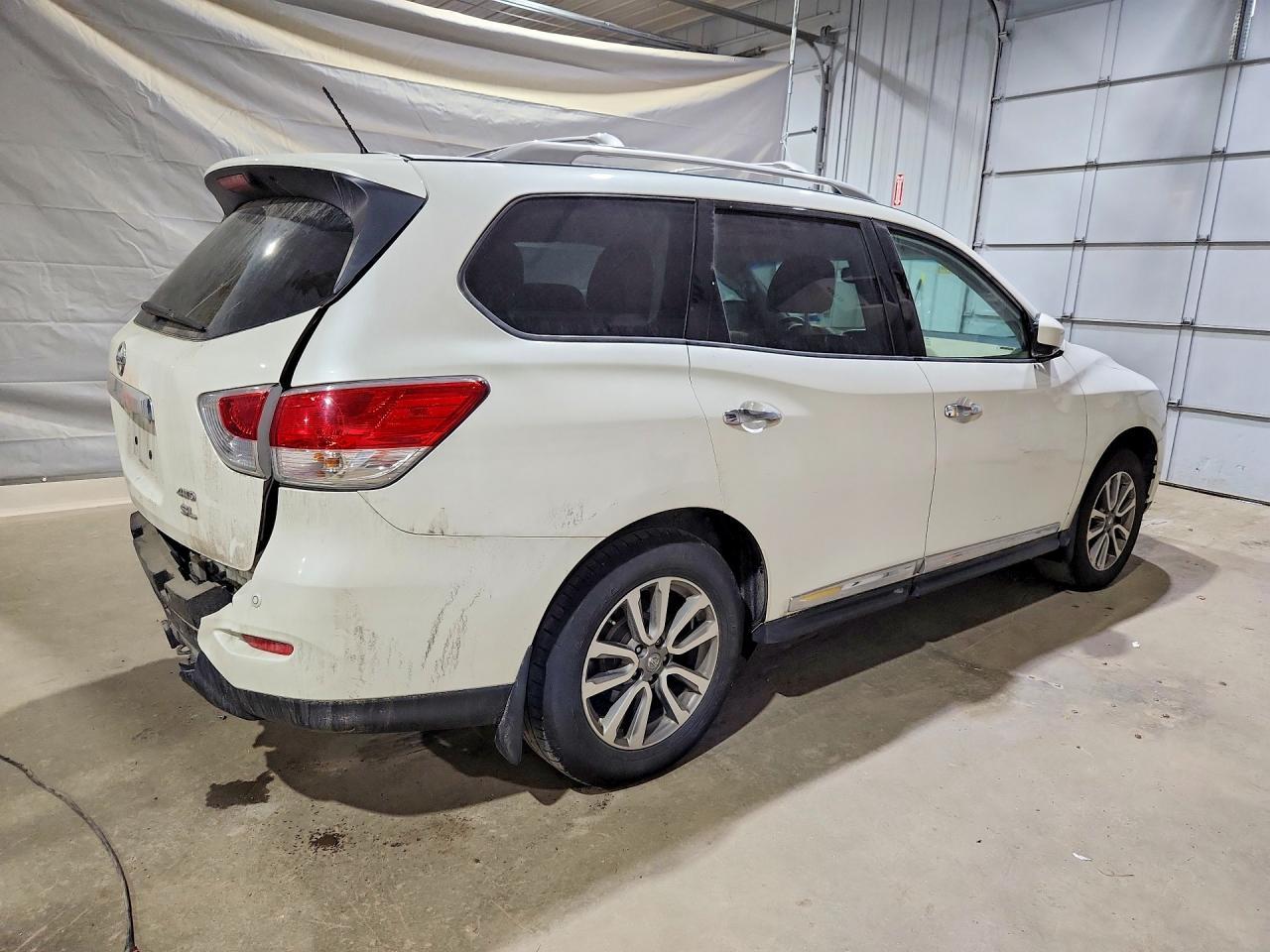 2016 Nissan Pathfinder Sl - Фото 3
