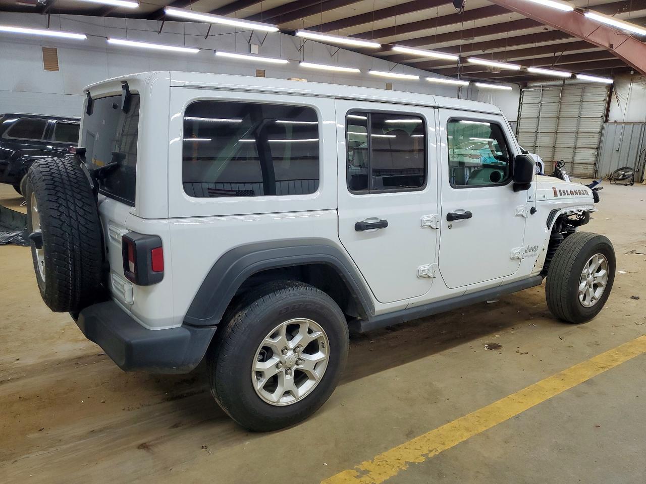 2021 Jeep Wrangler Unlimited Sport - Фото 3
