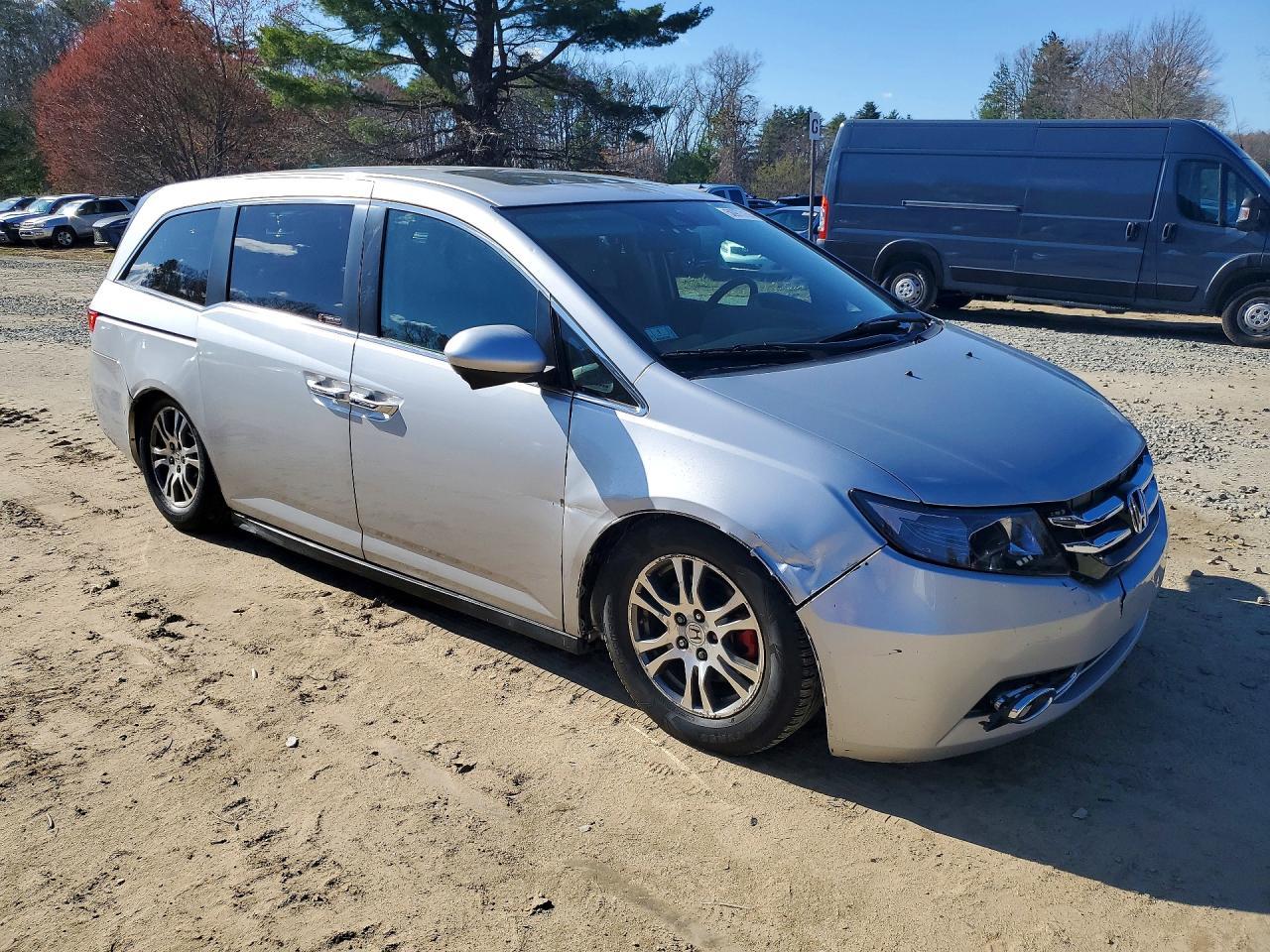 2015 Honda Odyssey Exl - Image 4