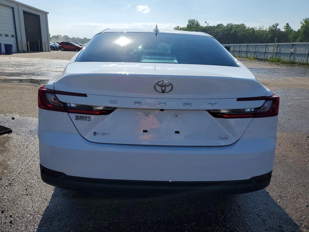 2026 Toyota Camry Le - Image 6