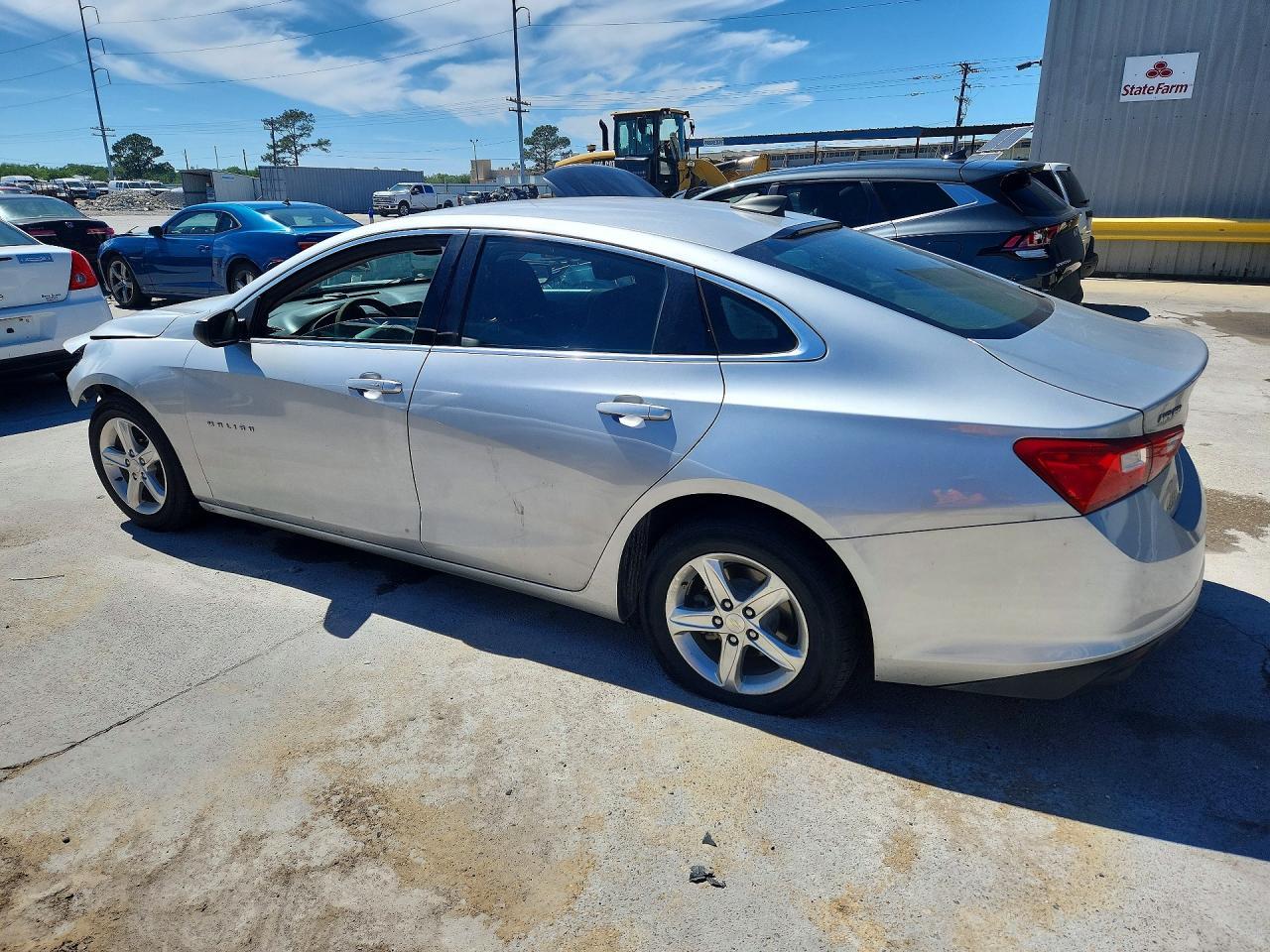 2019 Chevrolet Malibu Ls - Image 2