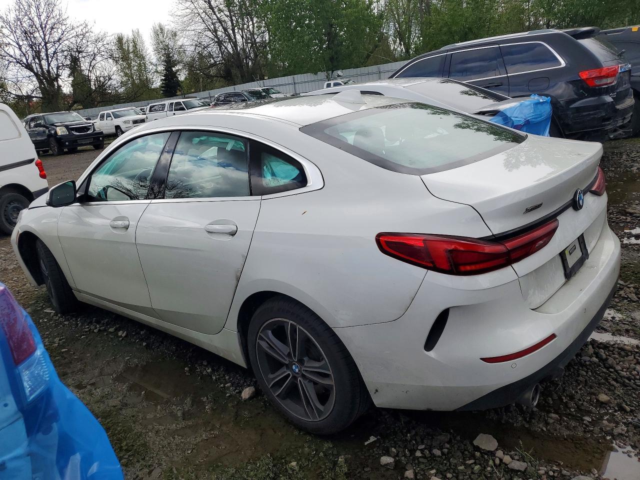 2022 BMW 228Xi - Фото 2