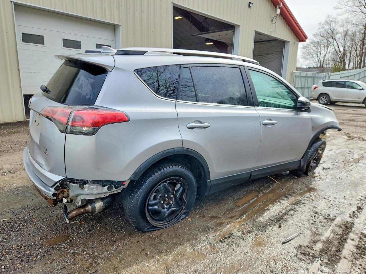 2018 Toyota Rav4 Le - Фото 3