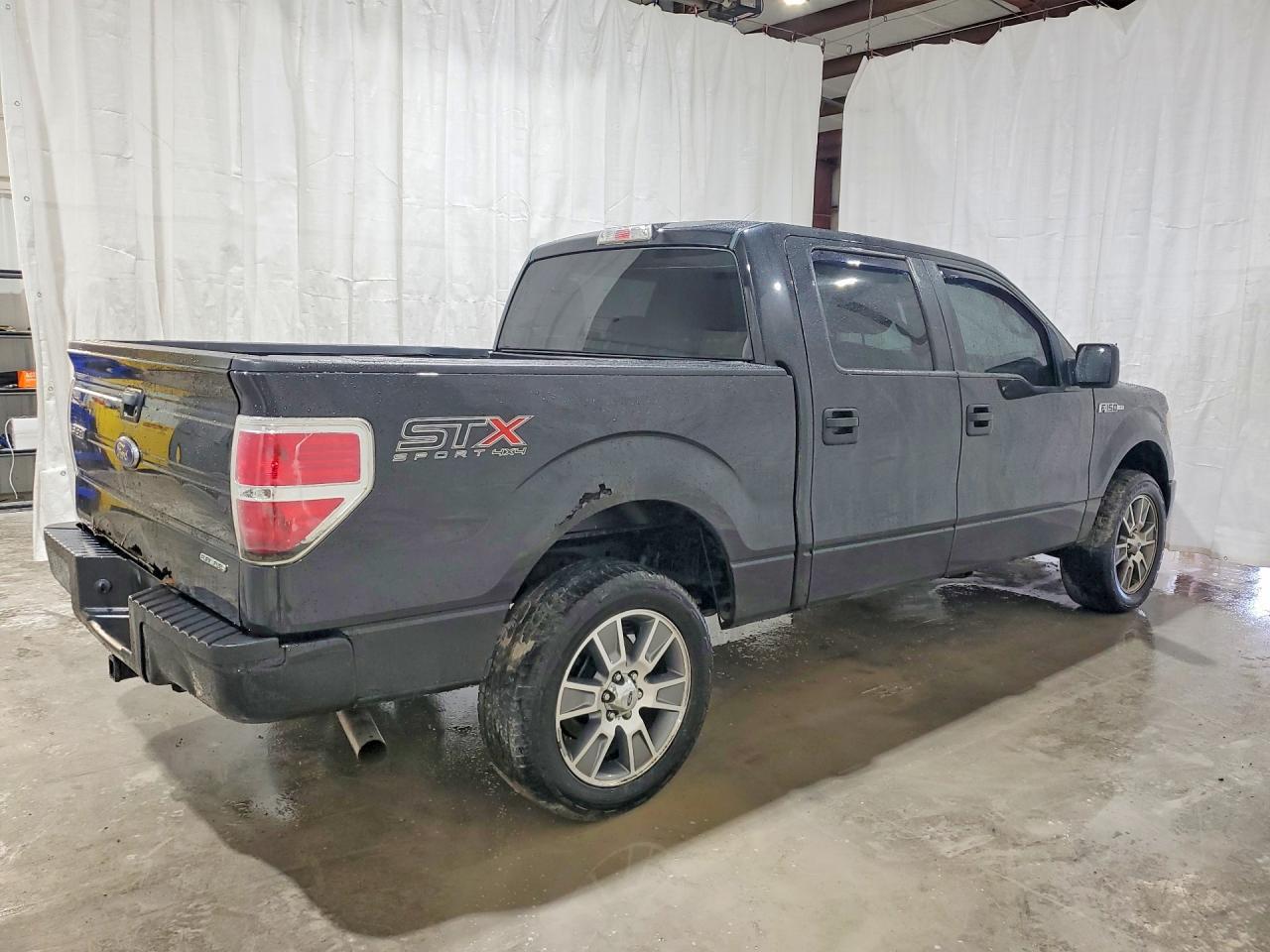 2014 Ford F150 Supercrew - Фото 3