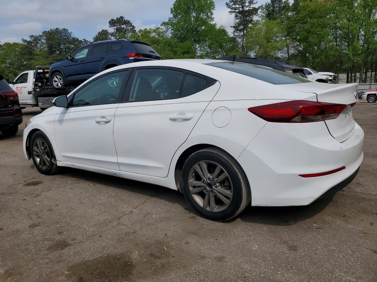 2018 Hyundai Elantra Sel - Image 2